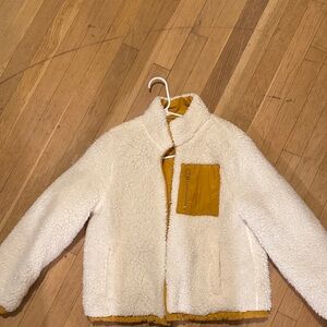 Reversible fleece jacket
